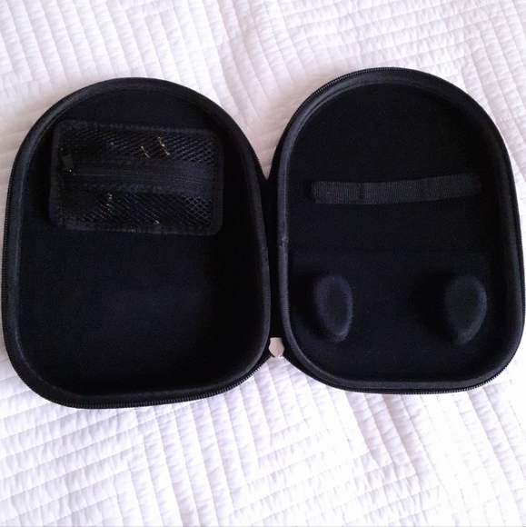 Klipsch Case & Sennheiser Pouch + Extras - Picture 3 of 7